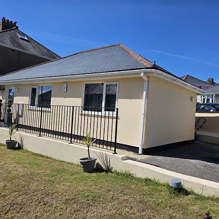 Two Bedroom Detached Modern Bungalow Close To Plymouth Argyle Fc 外观 照片