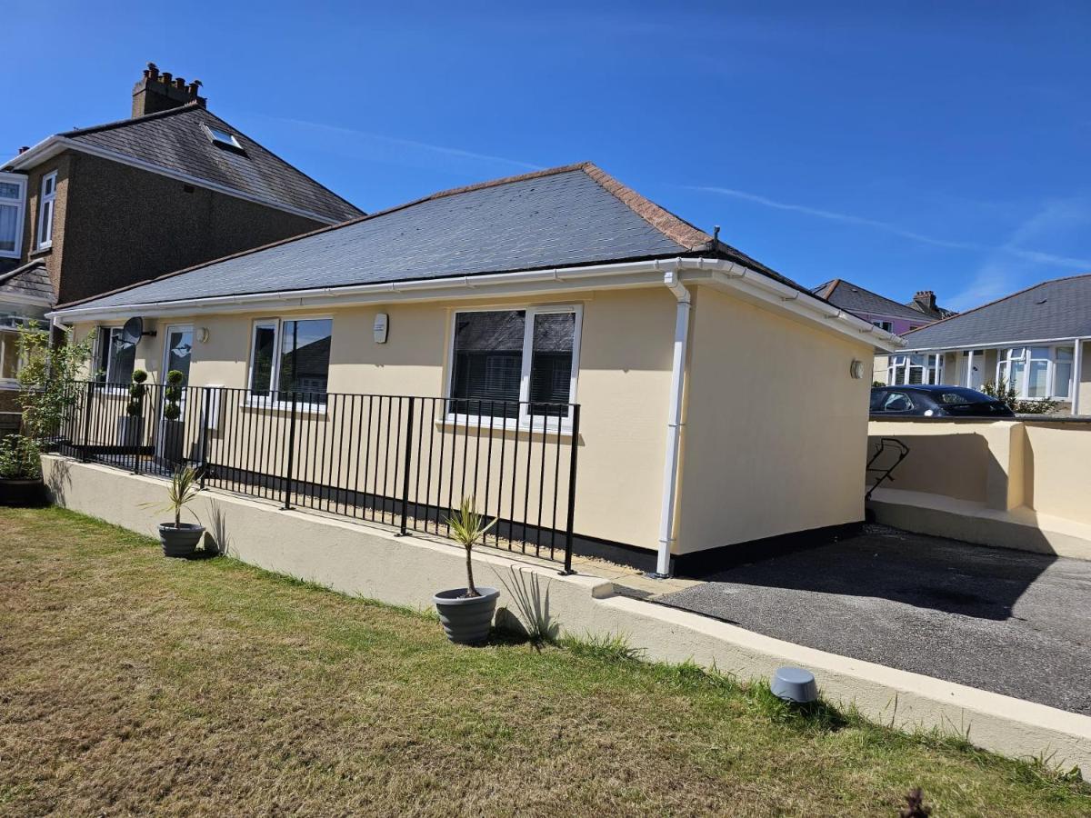 Two Bedroom Detached Modern Bungalow Close To Plymouth Argyle Fc 外观 照片